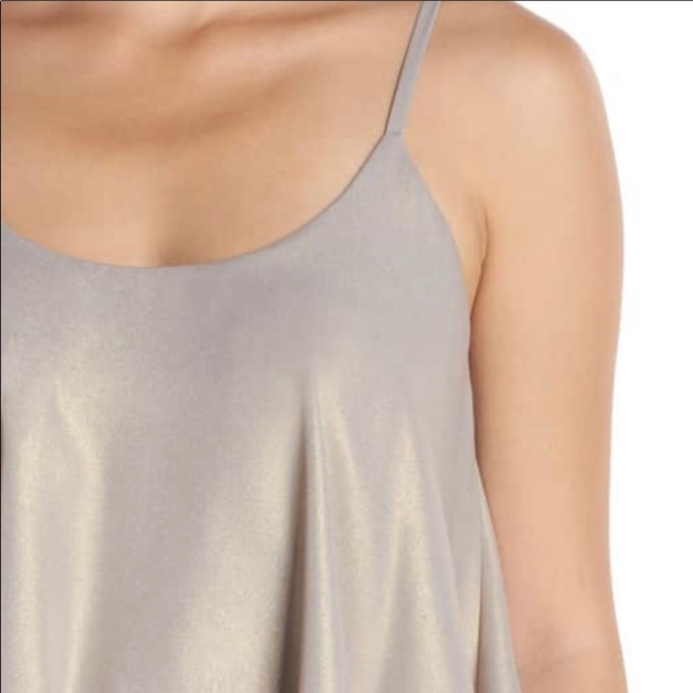 WAYF The Carolina Popover Gown In Platinum Shimmer - Picture 3 of 10